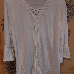 White Lace-Trim V-Neck Women's Top